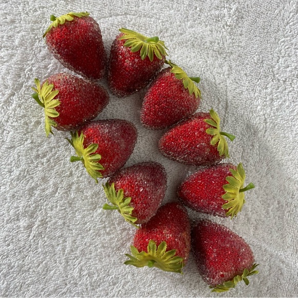 Vintage Decorative Beaded Sugar Faux Strawberries x10 - Picture 7 of 12